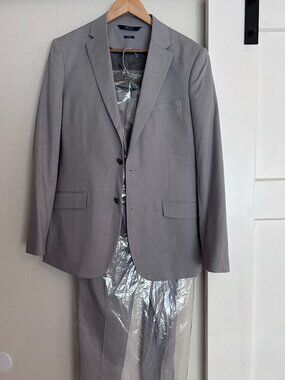 Perry Ellis Slim Fit Light Gray Suit 42R / 34x30 Alloy 2-Piece NWT